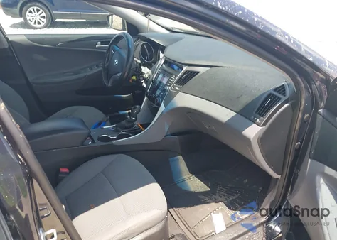 2013 Hyundai Sonata Gls z USA, uszkodzony, nr VIN 5NPEB4AC7DH747622